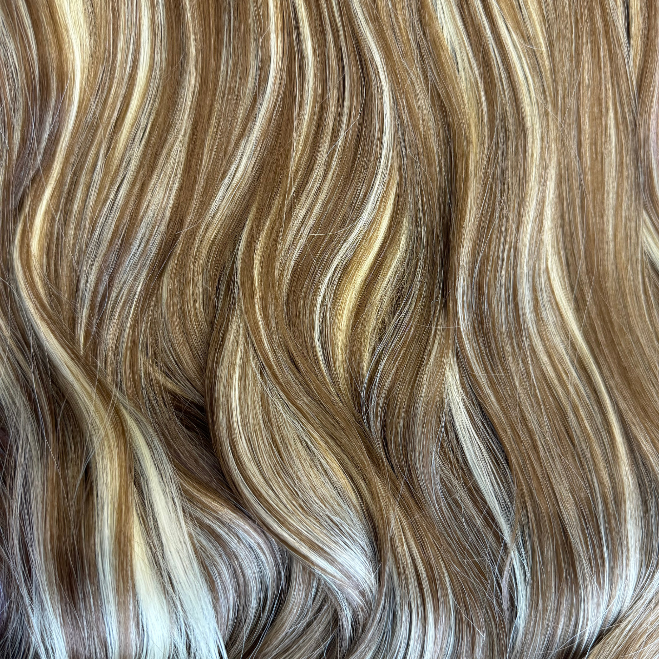 Extensiones de Cabello Vegano con clip de 24" Matizado Rubio castaño