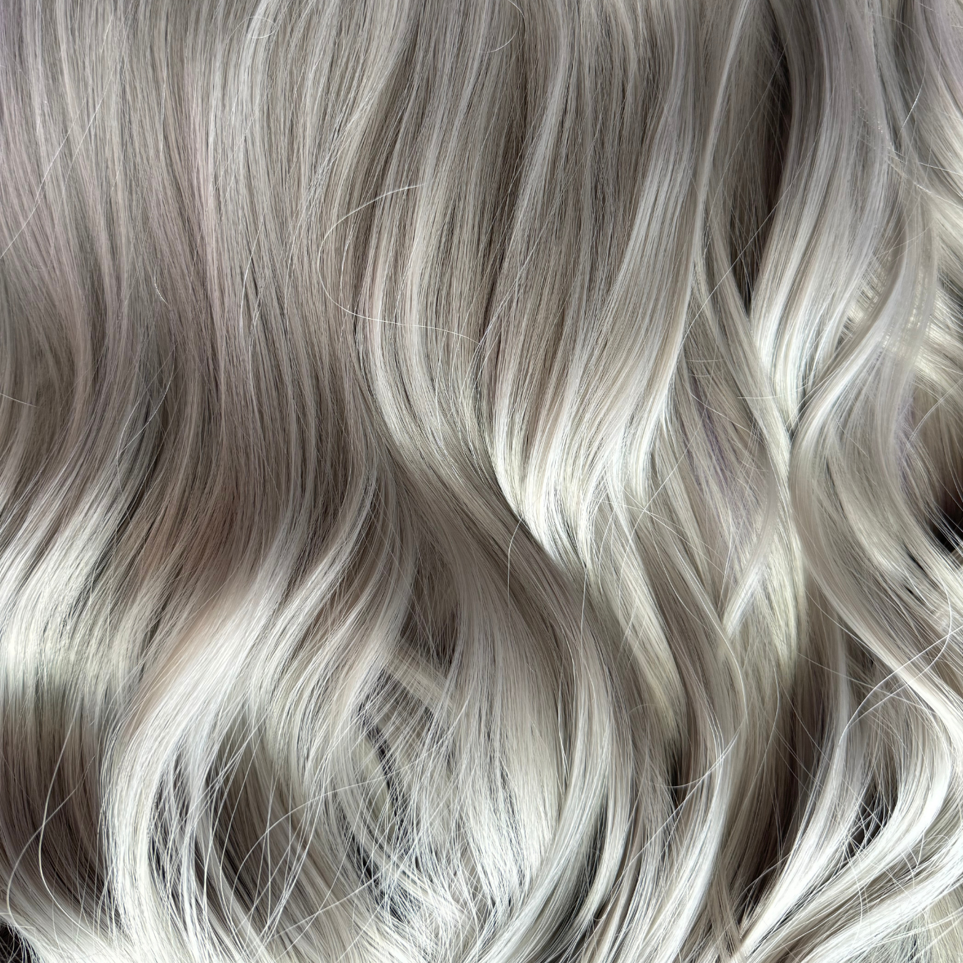 Extensiones de Cabello Vegano con clip de 24" Gris Plateado